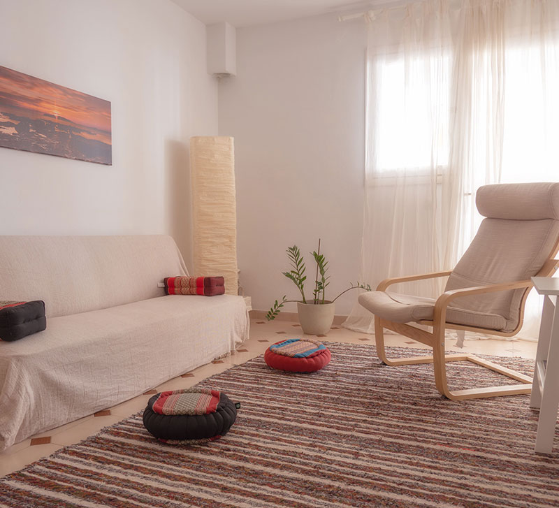 Lloguer de sala per a teràpia i meditació a Eivissa