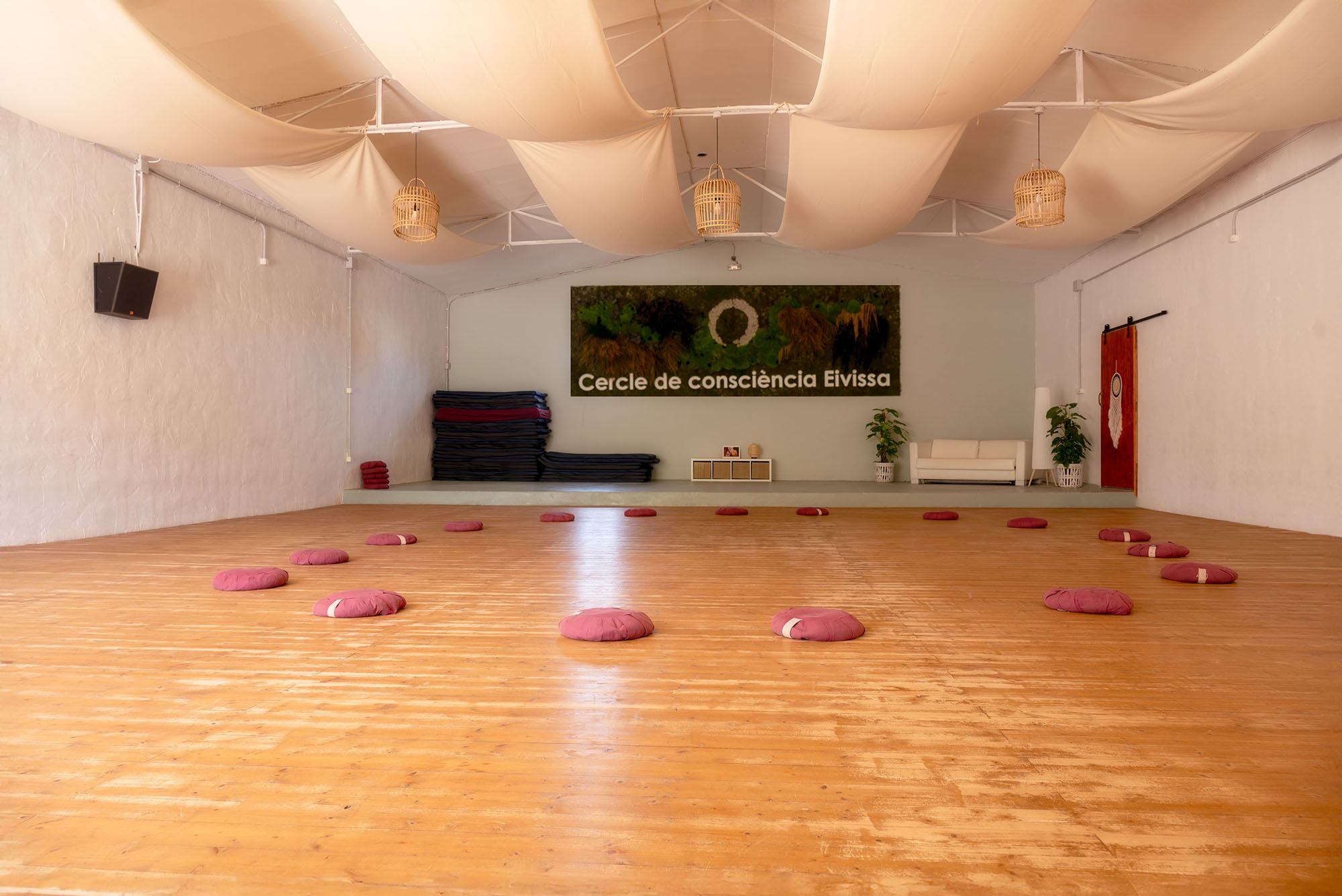 Rent yoga therapy room ibiza